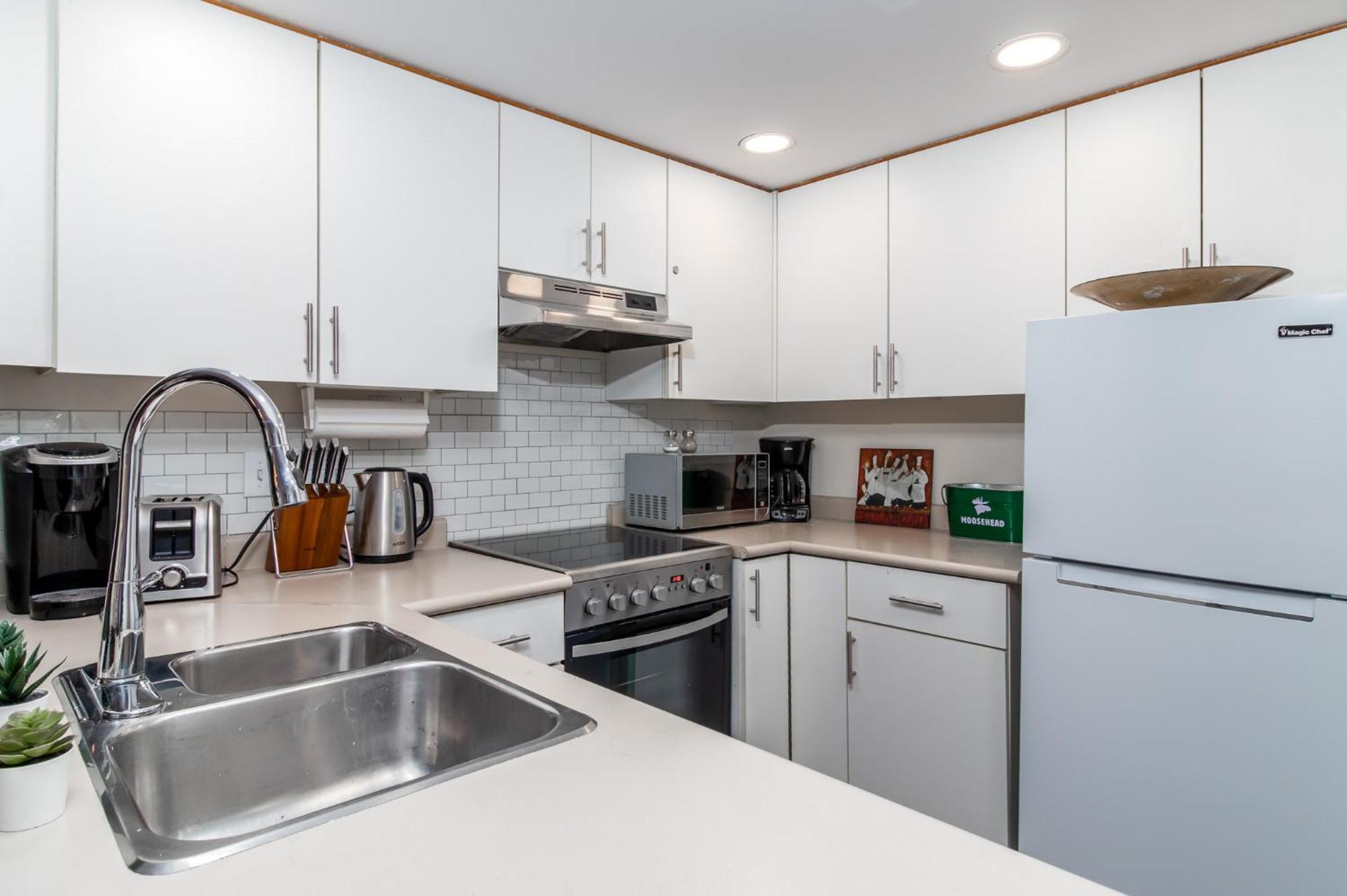 Апартаменты Creekside Slopeside 1Br With Pool, Hot Tub, Bbq Уистлер Экстерьер фото
