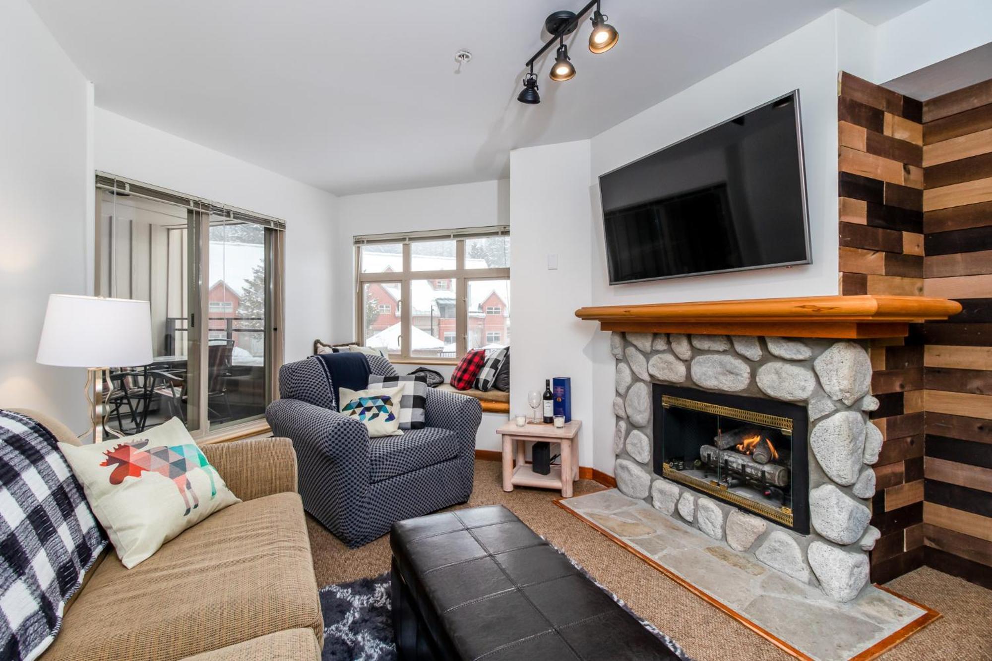 Апартаменты Creekside Slopeside 1Br With Pool, Hot Tub, Bbq Уистлер Экстерьер фото